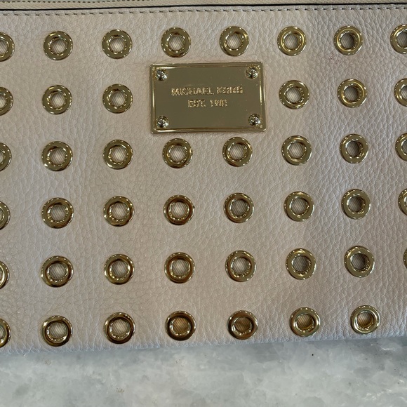 Michael Kors wallet wristlet - Picture 3 of 7